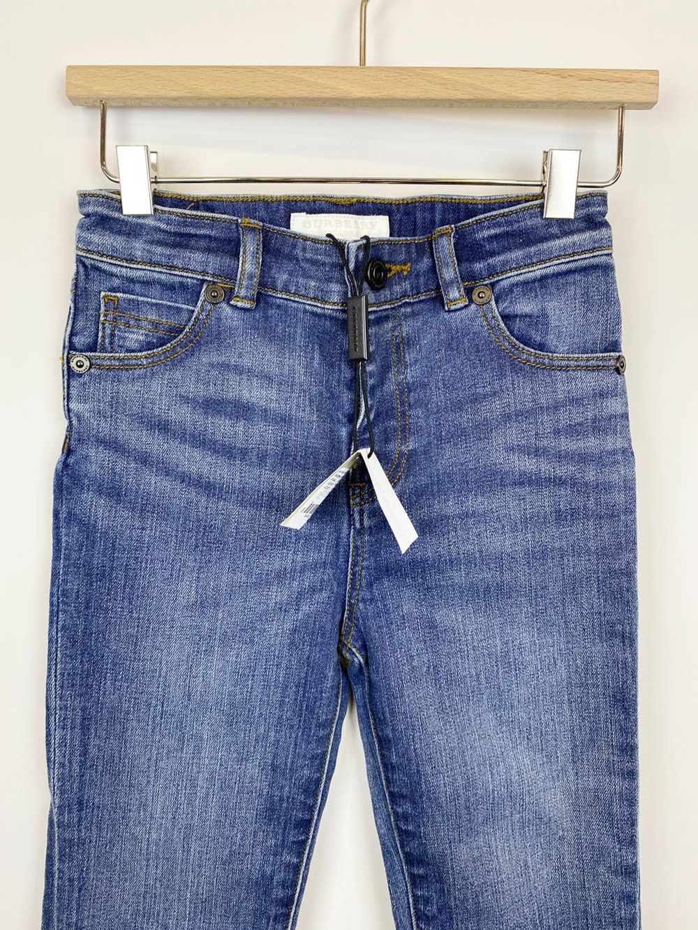 Джинсы Burberry