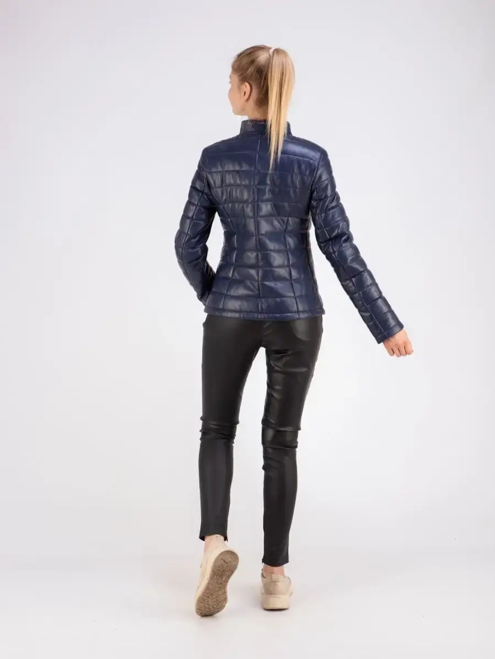 Куртка женская из натуральной кожи короткая Турция