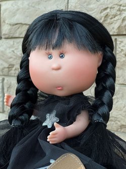 Кукла Nines виниловая 30см MIA BLACK CASE (1134)