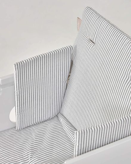 Подушка для стульчика Nuun в синюю полоску 100% органический хлопок (GOTS)