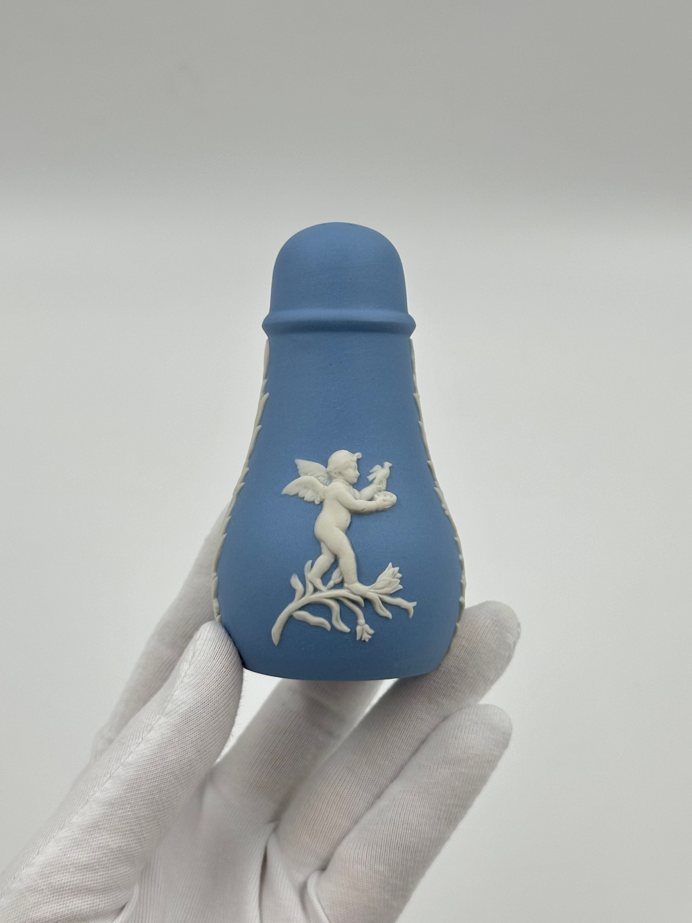 Солонка Wedgwood