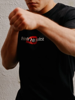 Футболка MANTO NOTHING PERSONAL - чёрная