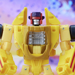 Hasbro Transformers Generations Legacy — фигурка Decepticon Dragstrip F3020