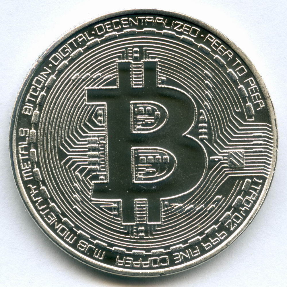Криптовалюта биткоин. Белая сувенирная монета 40 мм в капсуле