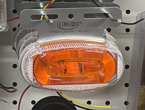 12V - Оранжевый (за 1 шт), Серия: Космос / Светодиодный габарит (катафот) боковой, 24v., оранжевый, LEIMU (1 шт.)