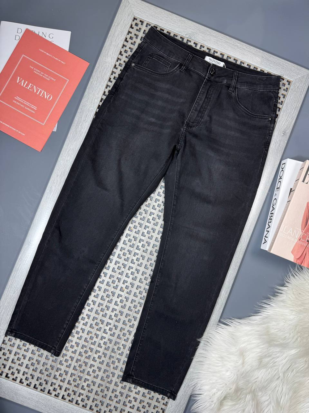 Джинсы Valentino