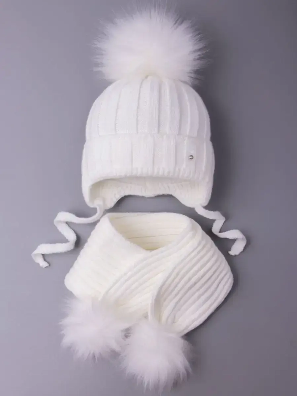 Шапка детская зимняя с помпоном и шарф