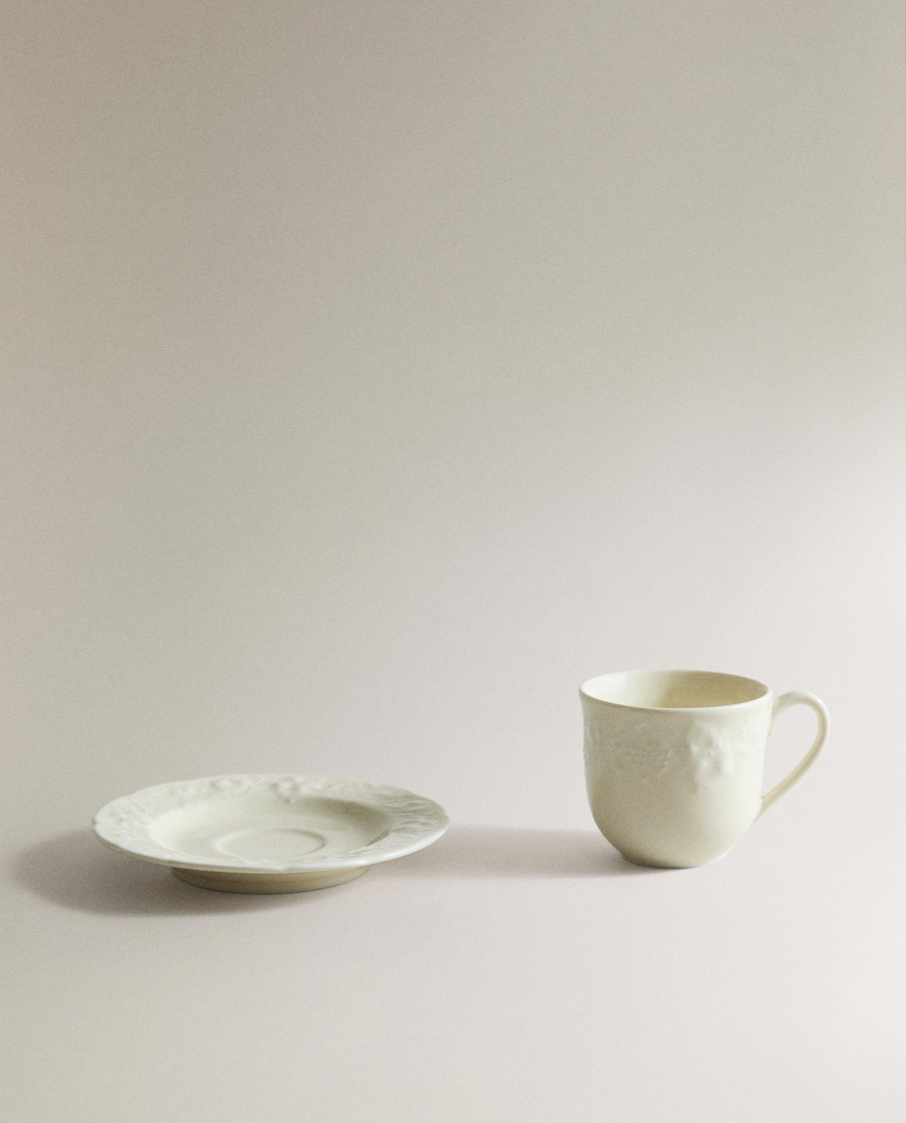 Zara Home чайная пара из фарфора, цвет кремовый, 11 см