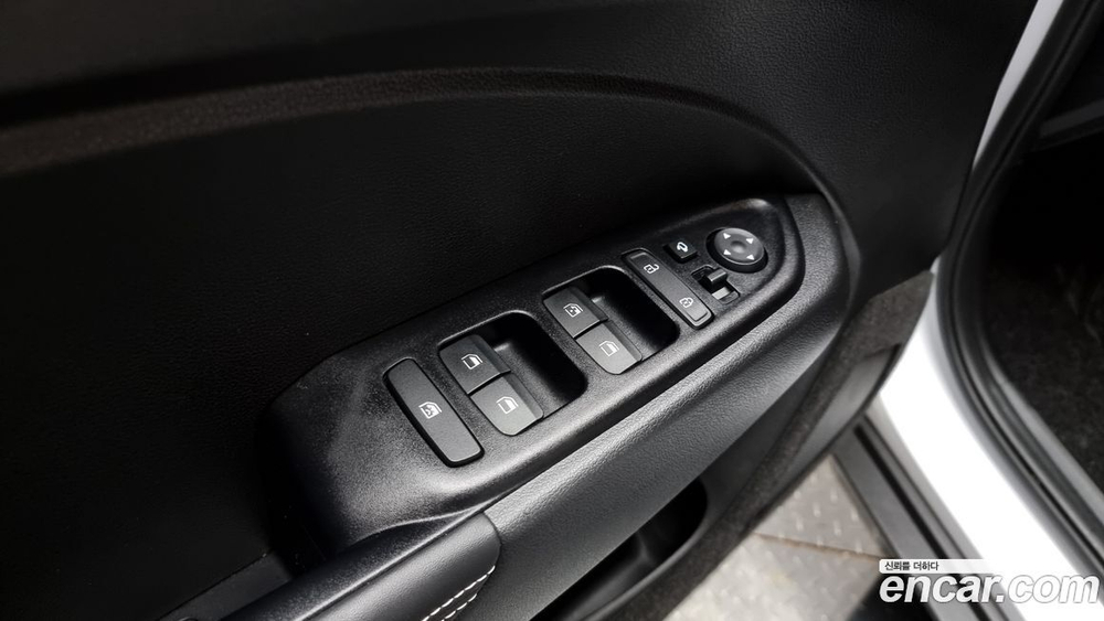 Hyundai Venue 1.6 Fluxe (09.2019)
