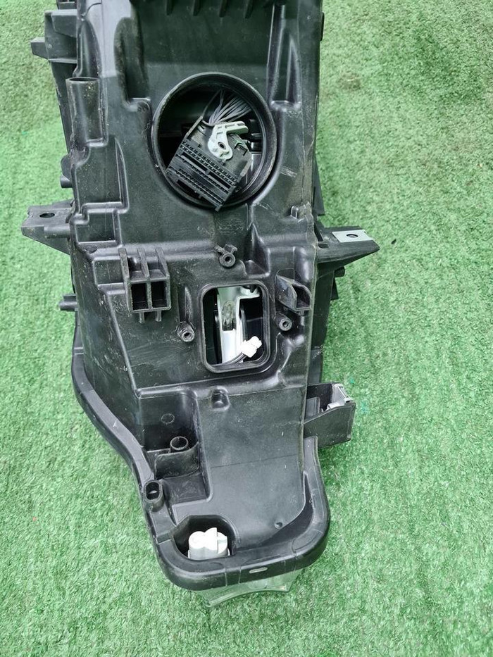 Фара левая BMW 3er F30 (2015-2020) LED