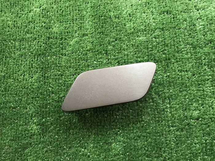 Крышка форсунки левая Audi Q7 2 (2015-2019)