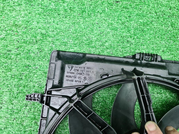 Диффузор с вентиляторами Porsche Macan 95b (14-нв)