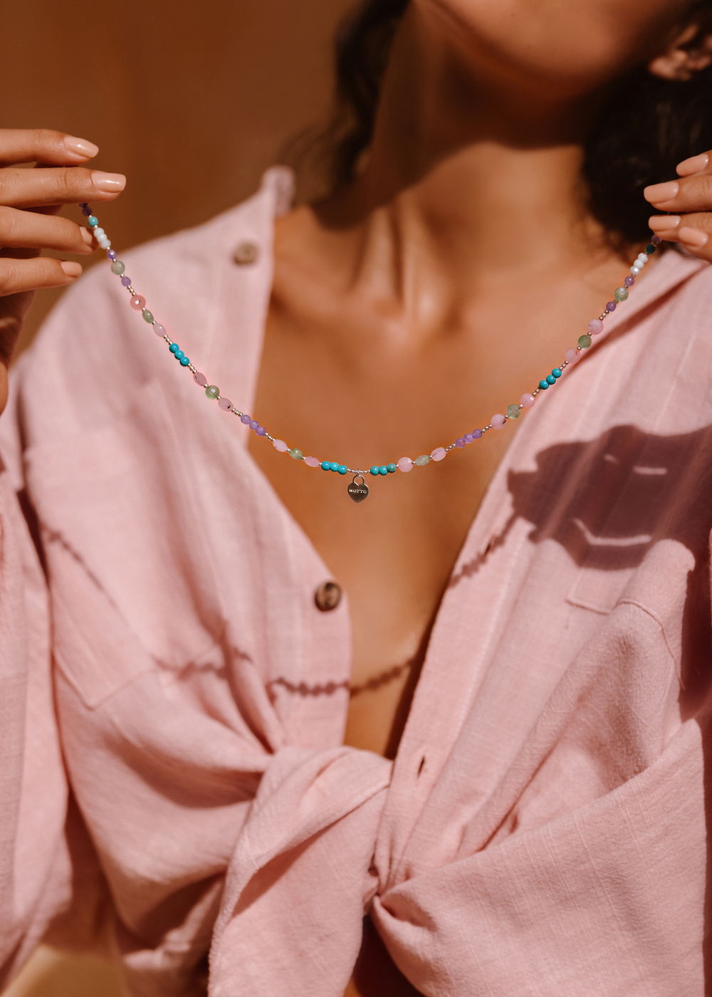 Колье-фенечка  "Комодо"