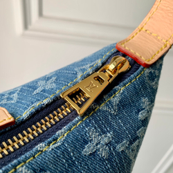 Louis Vuitton Hills Pochette
