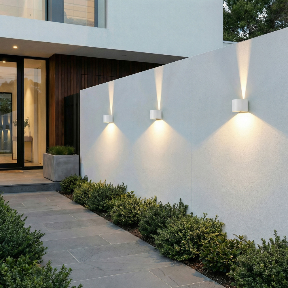 Уличный настенный светильник с регулируемыми лучами BLADE 3000K белый 1518 TECHNO LED