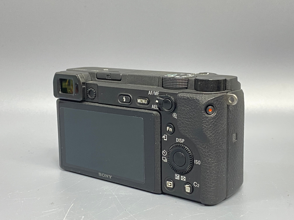 Sony A6400 11500 кадров