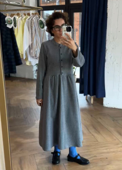 Платье оверсайз из смесовой ткани в елочку