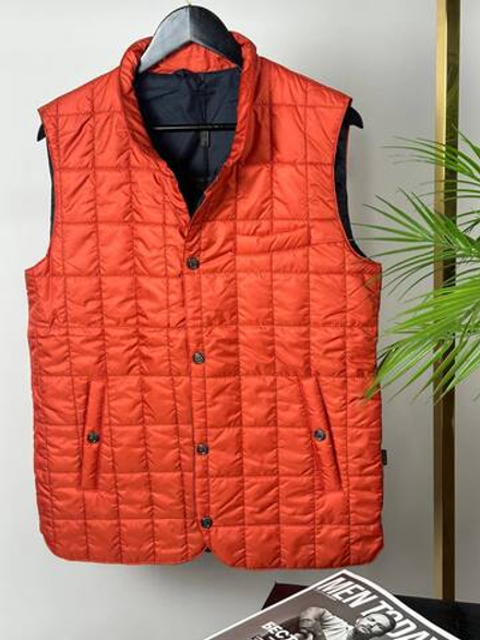 Безрукавка Billionaire