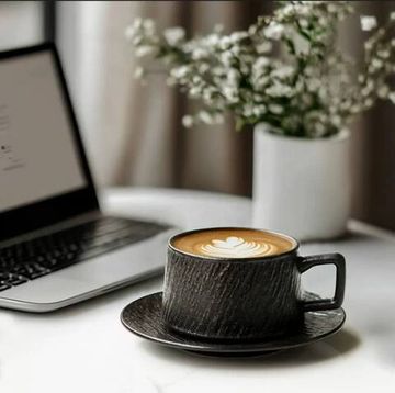 Чайная пара , узор "Неровности " черные