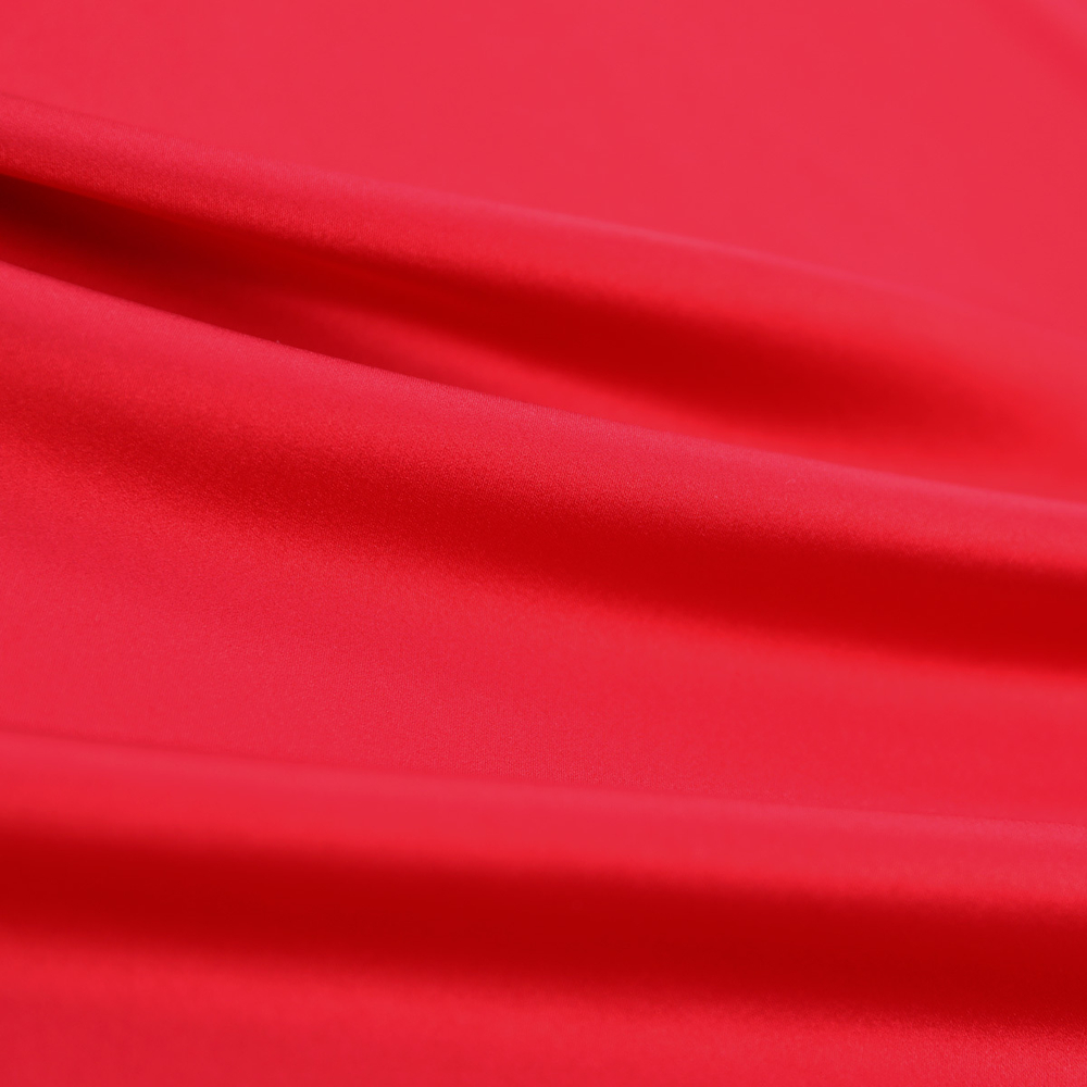Шёлковый стретч-атлас красного цвета