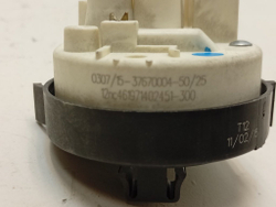 AWS61012 кт61 Датчик уровня воды для стиральной машины Whirlpool 461971402451 б/у