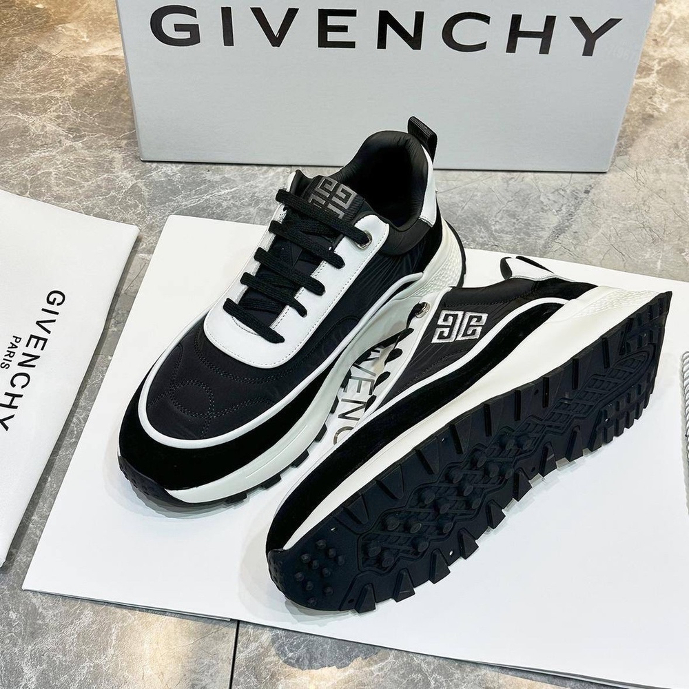 Кроссовки Givenchy
