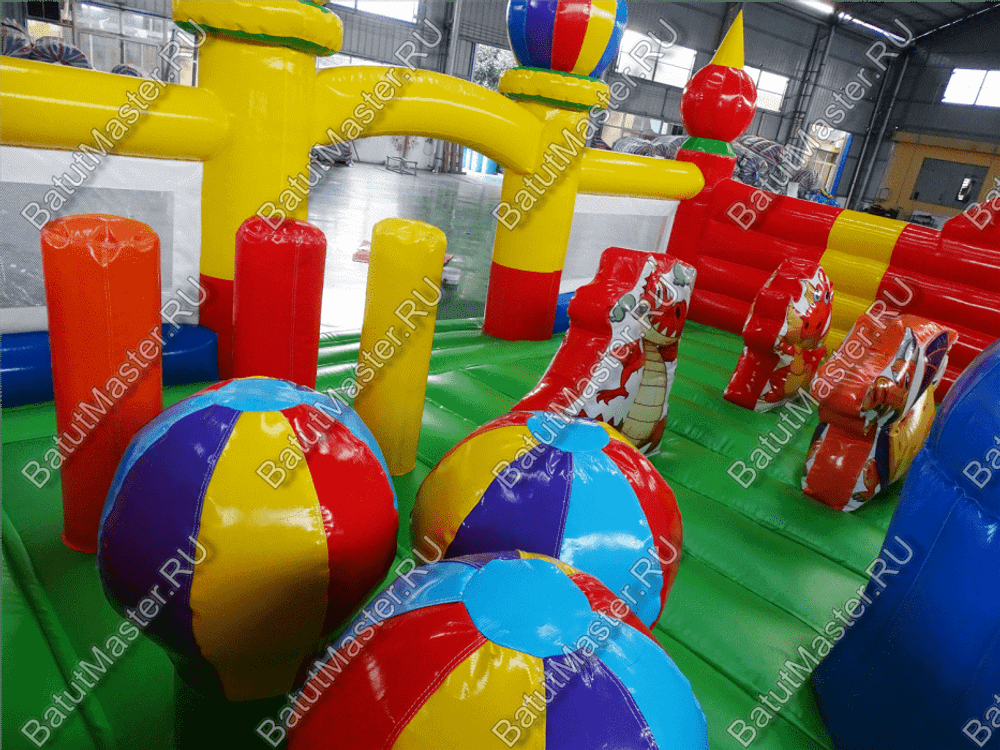 Недорогой батут "Красный дракон" 10*7*3.5 м