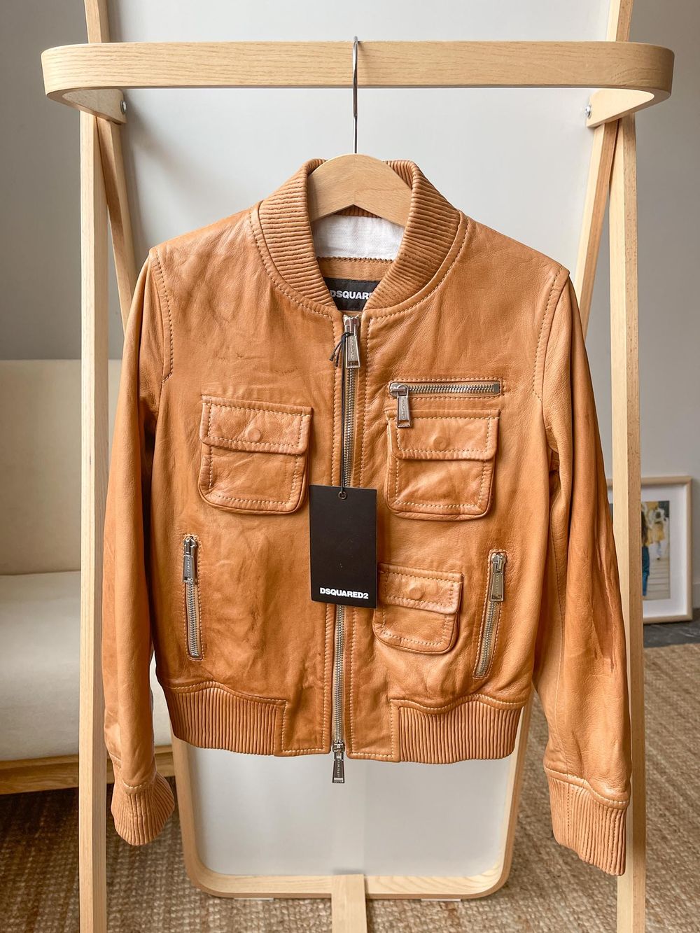 Кожаная куртка Dsquared2