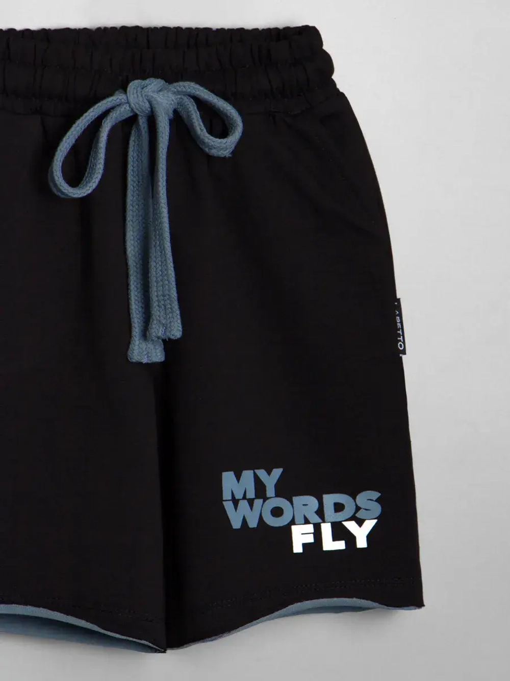 Спортивный костюм для мальчика в школу