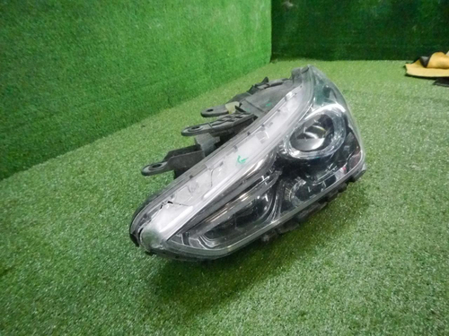 Фара левая Genesis G70 (2017-2021) LED