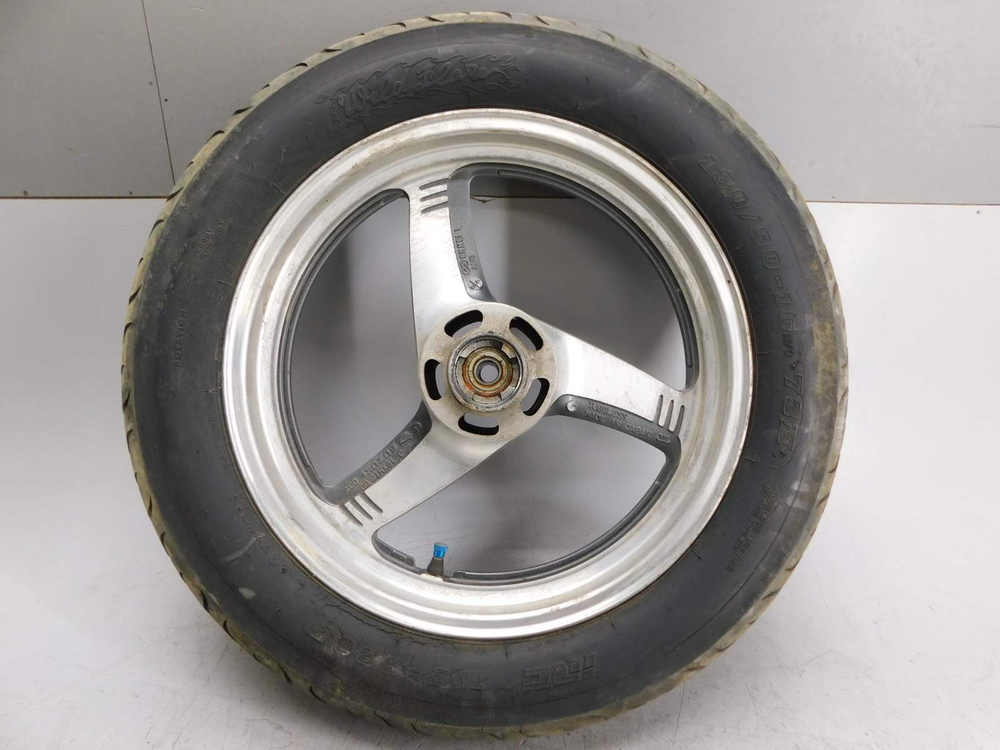 колесо переднее Suzuki Desperado 400 VK52A