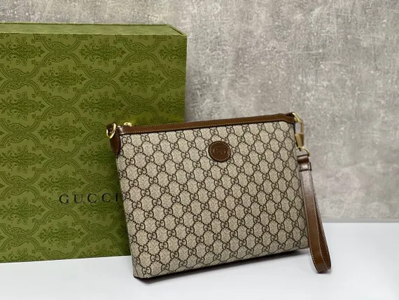 Сумка-мессенджер Gucci с переплетенными буквами G коричневый