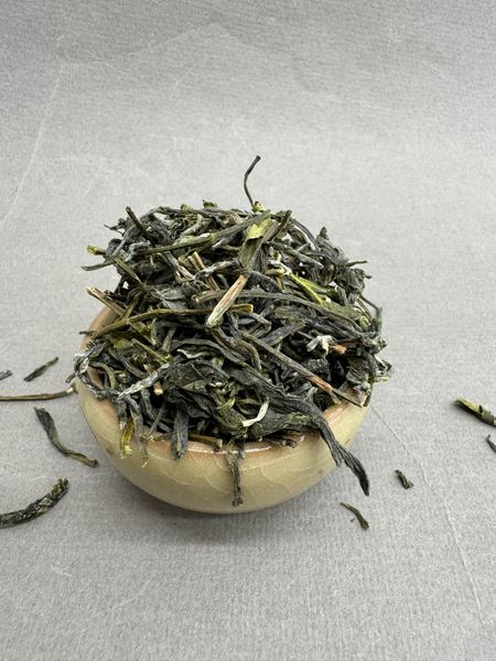 Зелёный чай со старых деревьев из деревни Као Бо