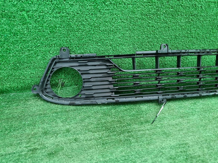 Решетка переднего бампера Kia Cerato 4 (2018-2022)