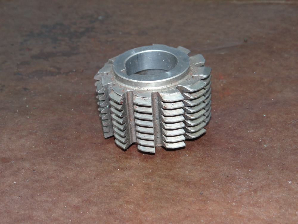 Фреза червячная модульная М1,25 20гр. Р9К10 1°13` кл. В