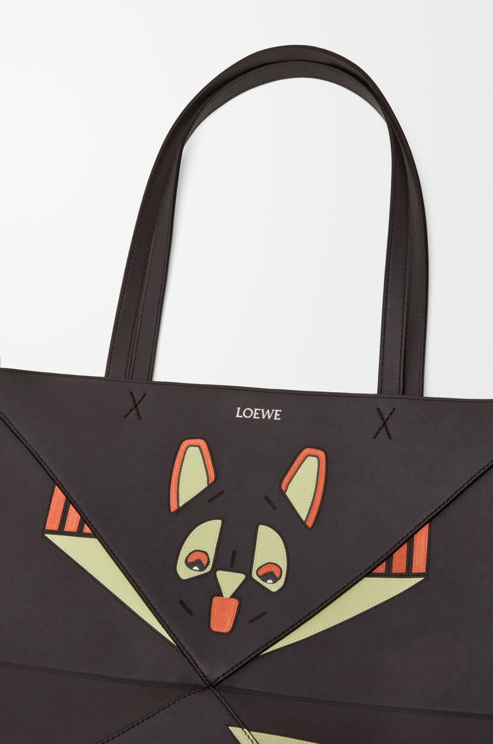 Loewe Сумка-тоут среднего размера Futurist Cat Puzzle Fold из телячьей кожи наппа, темно-серый