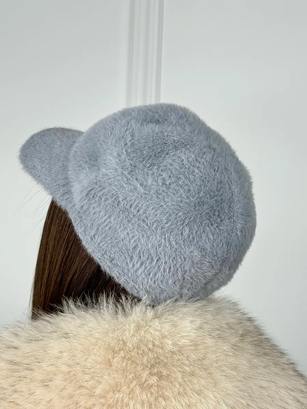 Шапка кепи зимняя с козырьком