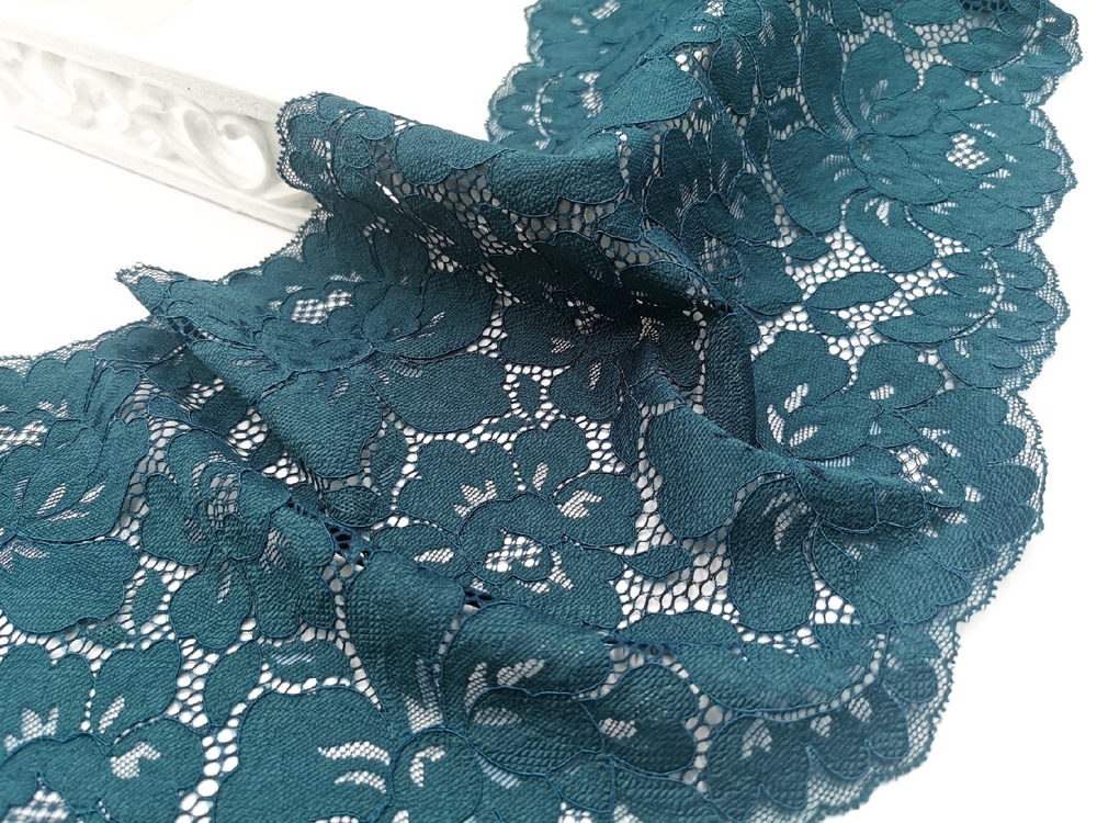 Набор для пошива бралетта Ева и трусиков (трусики слипы-актив Белла/трусики-стринги классические, Моника/ слипы Леона), сосна и слива