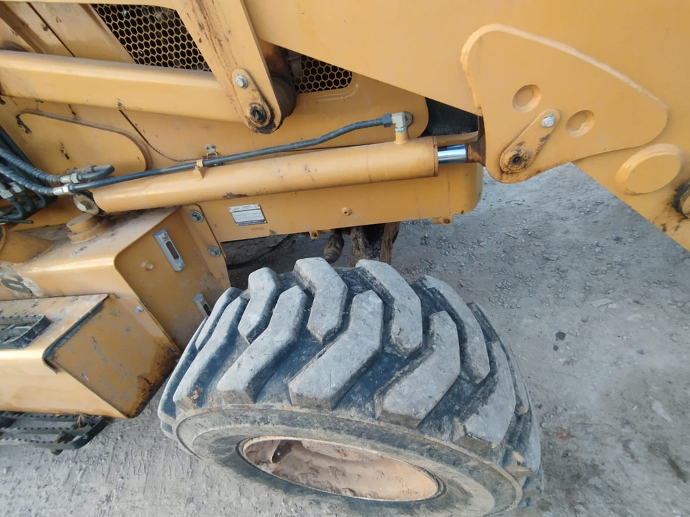 LGCM LGB* Экскаватор-погрузчик LGB88 (Дизельный, 4,3 л, 102 л.с., АТ)