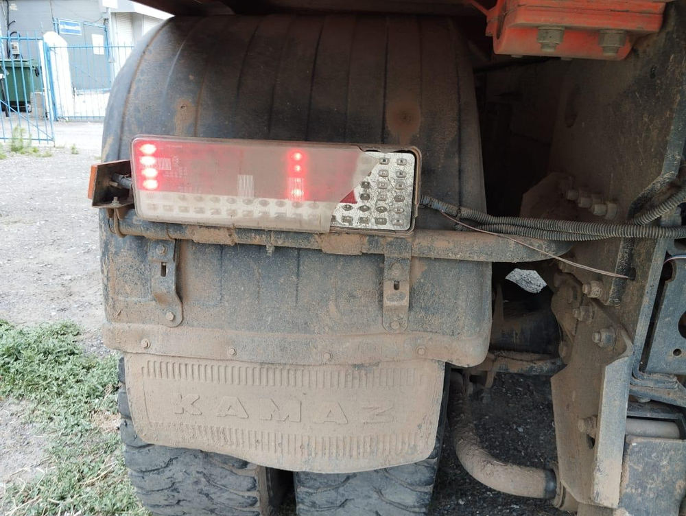 КамАЗ 6520 6x4 Самосвал 6520-3026012-53 (Дизельный, 11,7 л, 400 л.с., МТ)