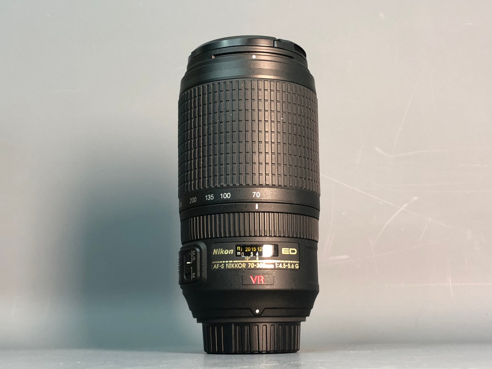 Nikon 70-300mm 4.5-5.6G ED-IF AF-S VR Zoom-Nikkor