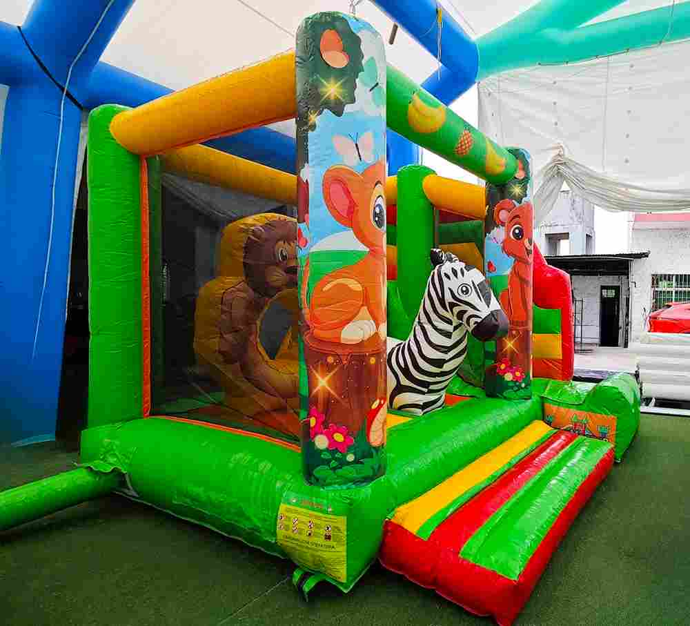 Коммерческий надувной батут «Мини джунгли» с горкой, 4*3,5*2,6 м.