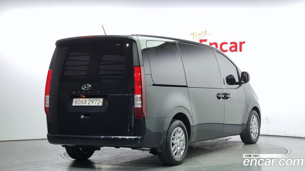Hyundai Staria Cargo 3-х местный (07.2021)