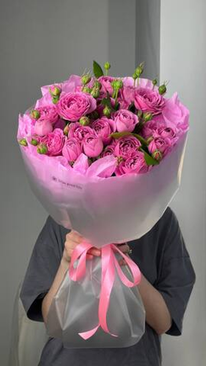 Букет из кустовых роз