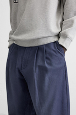 Джинсы relaxed fit с защипами