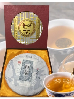 Чай Пуэр зеленый крупнолистовой 2018 год, 357 г