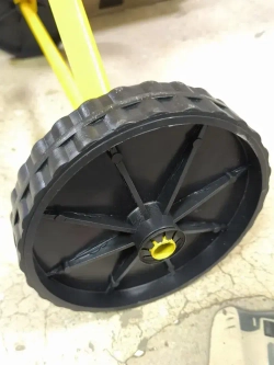 Бетономешалка строительная HARD WORKER СБП200П, бетоносмеситель электрический 1000 Вт, с педалью, полиамидный венец