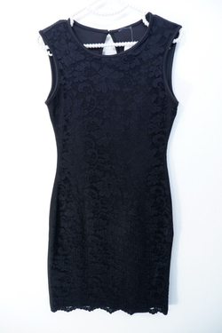 Платье стильное 40 размер