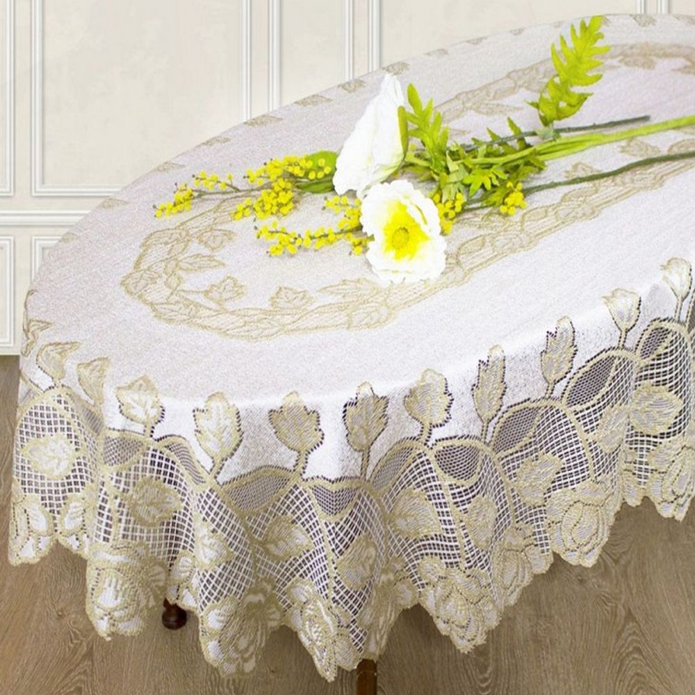 Скатерть жаккардовая овальная, цвет кремово-золотистый, Польша. Скатерть жаккардовая овальная, цвет кремово-золотистый, Польша.