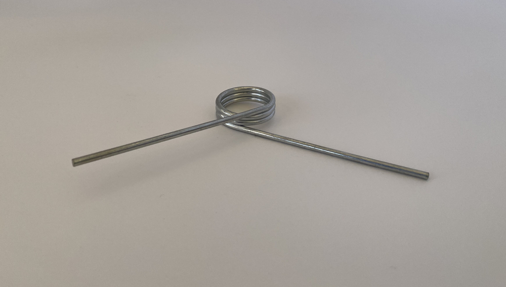 10209007 Пружина (рогатка) стопорного устройства для А240ХМ(208)/А240М/ A245M(CM)